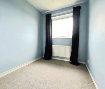 4 bedroom detached house to rent - Photo 4