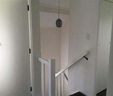 ELLERSLIE - 3 brm Townhouse - Great Locations - Photo 1