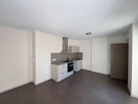 Location Appartement 3 pièces 55m² - Photo 5