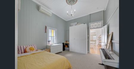Grand Queenslander Living - Photo 4