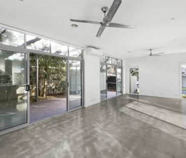 36 Johnson Street, Belmont - Photo 2