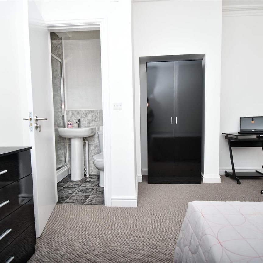 1 bed house share to rent in Deepdale Road, Preston, PR1 - Photo 1
