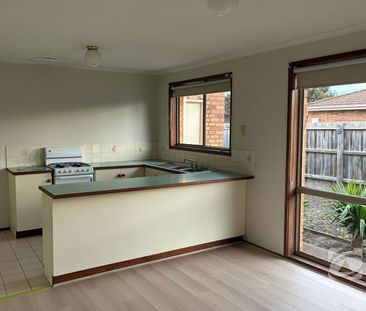 PRIME LOCATION WITH CONVENIENCE - Photo 2