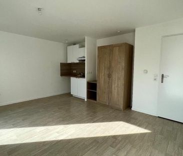 Location Appartement 1 pièce 28m² ROSNY SOUS BOIS 93110 - Photo 6