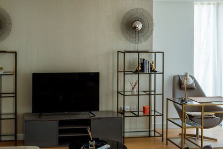 2 Bed Flat, Marsh Wall, E14 - Photo 3