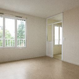 Appartement – Type 4 – 69m² – 314.47 € – LE BLANC - Photo 3