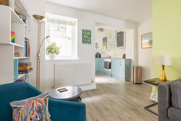 2 Bed Terraced House, Rochester Street, BN2 - Photo 1