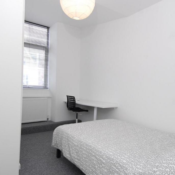 3 bedroom flat to rent - Photo 1