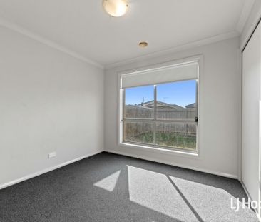 11 Studley Street, Weir Views VIC, Belconnen - Photo 4