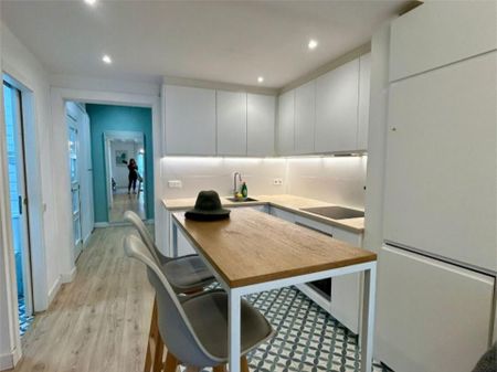 Piso de alquiler en Carrer de L'est, 17, El Raval - Photo 3