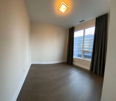 For Lease - 5 Sheppard Avenue Unit# 1723, Toronto, Ontario - Photo 2