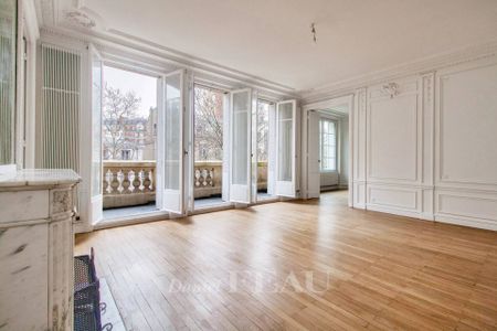 Location appartement, Paris 17ème (75017), 6 pièces, 182.22 m², ref 86700407 - Photo 3