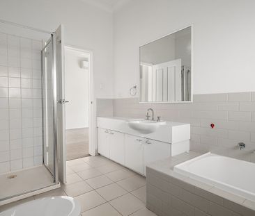 1/1077 Toorak Road, Camberwell - Photo 1