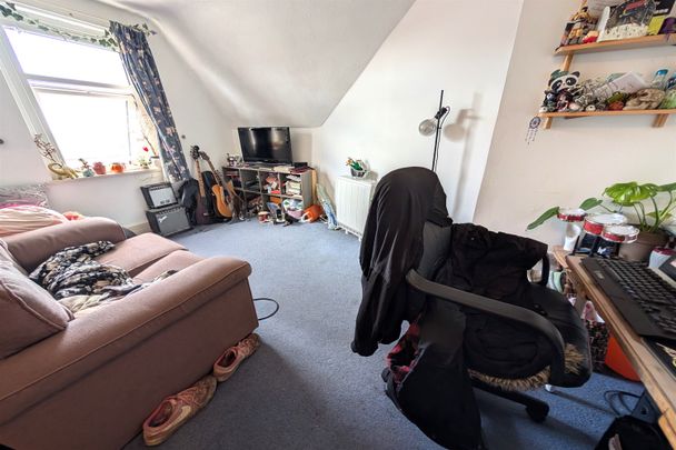 Landguard Road, SO15 - Photo 1