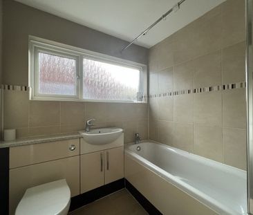 Molescroft way, Tonbridge - Photo 3