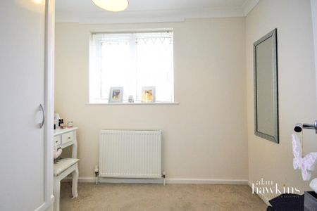 3 bedroom link detached house to rent - Photo 3