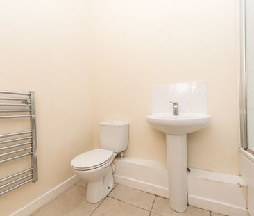 FLAT 3 4A CLOUGH STREET MORLEY LEEDS LS27 8QZ - Photo 3