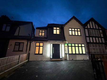 Room in a Shared House, Parkside Way, HA2 - Photo 3