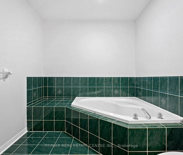 For Lease - 5382 Longhouse Crescent Unit# Upper, Mississauga, Ontario - Photo 1