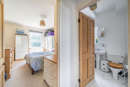 1 bedroom flat to rent - Photo 4