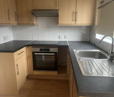 2 bedroom terraced house to rent - Photo 3