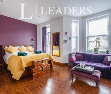 Studio to rent - Photo 6