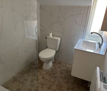 Location Appartement 3 pièces 55m² - Photo 2