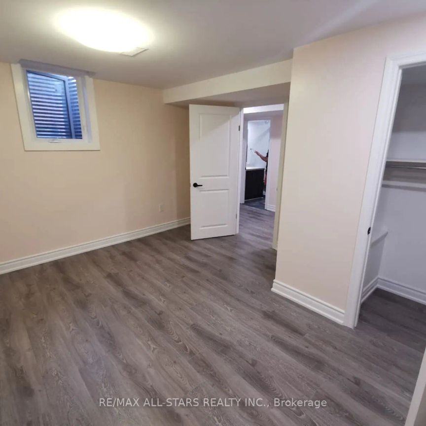 48 Fencerow Drive #Bsmnt - Photo 1