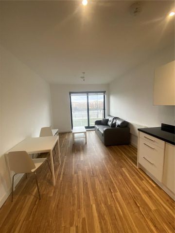 1 bedroom flat to rent - Photo 2