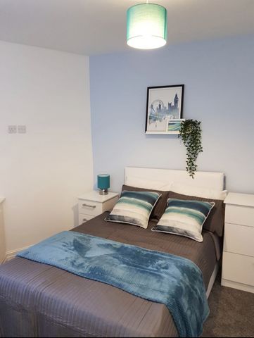 Fully Fitted Studio Flat - Photo 2