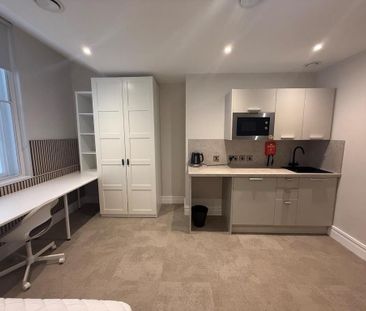 Studio to rent - Photo 3