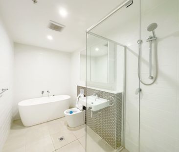 Modern 2 bedroom apartment in Carlingford with large courtyard - Photo 3