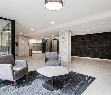 130 Gowan Ave - Photo 5 | Rentumo