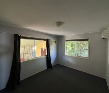 3 BEDROOM HOME - CENTRAL LOCATION! 1 Weeks Free Rent - Photo 5
