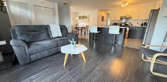 Logement 5 1/2 à louer - Photo 2