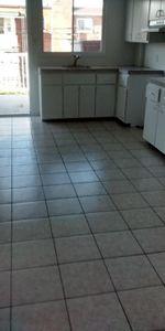 5 1/2 - Photo 3