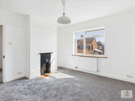 Cowley Road, Felixstowe, IP11 - Photo 3