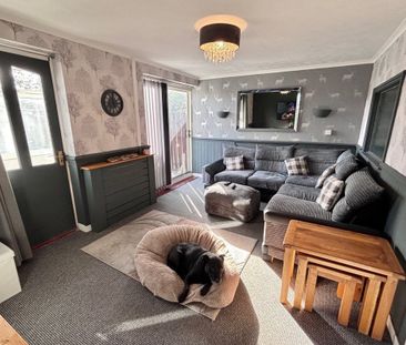 Kimmeridge Close, Bransholme, HULL - Photo 1