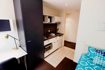 Large Studio - Photo 4