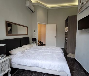 Location Appartement 4 pièces 77m² CANNES 06400 - Photo 3