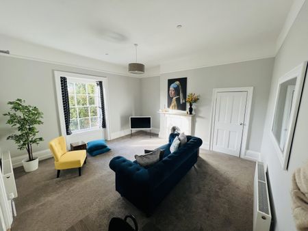 BEDROOM 2 – MEDIUM DOUBLE ENSUITE - Photo 3