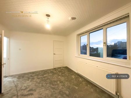 2 bedroom semi-detached house to rent - Photo 5