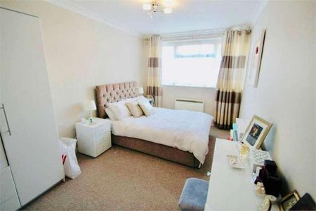 Masons Road, Cippenham, SL1 - Photo 4