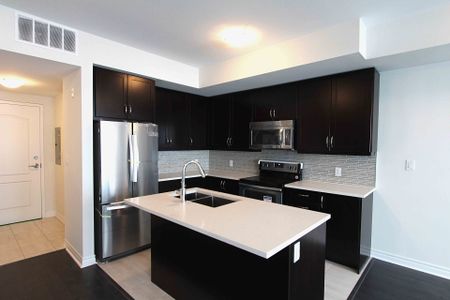 For Lease - 3905 Major Mackenzie Drive Unit# 229, Vaughan, Ontario - Photo 2