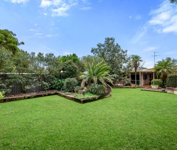 CHARMING FAMILY HOME! - Photo 1