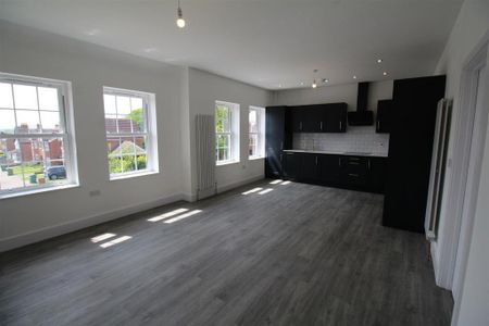 2 bedroom apartment to rent - Photo 3