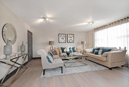 3 bedroom flat to rent - Photo 4