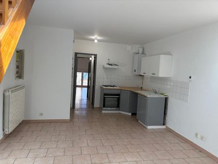 Location Appartement 3 pièces 51m² ST MAXIMIN LA STE BAUME 83470 - Photo 5