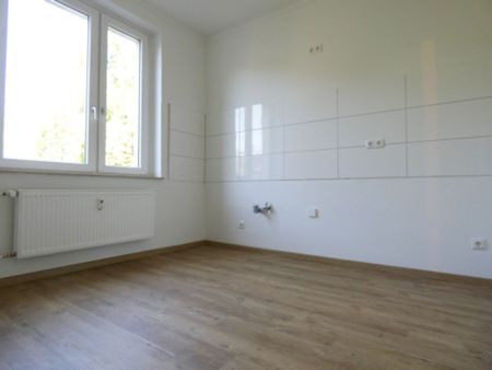 ** Sie suchen eine modernisierte Altbauwohnung in zentraler, dennoch ruhige Lage?? Hier sind Sie richtig ** - Foto 2