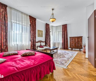 Casa pe 3 niveluri | Terasa cu priveliste | 3 parcari | Pozitie centra - Fotografie 2
